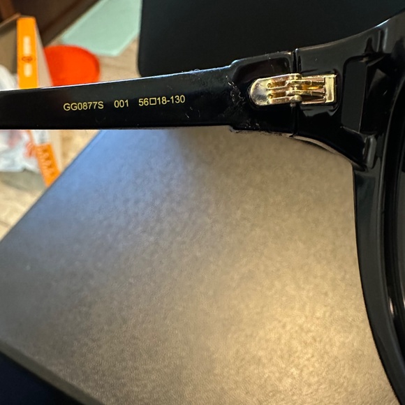 Gucci GG0877S 001 BRAND NEW in box - Picture 4 of 8